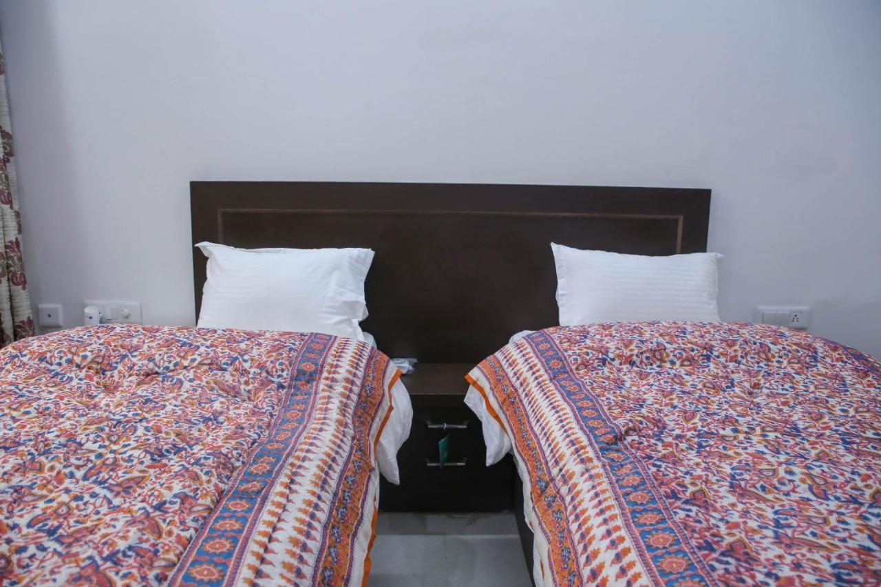 Aradhana'S Home Stay Agra  Bagian luar foto