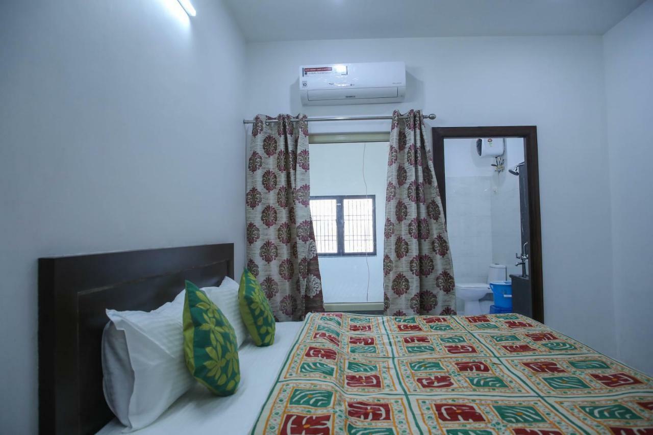 Aradhana'S Home Stay Agra  Bagian luar foto