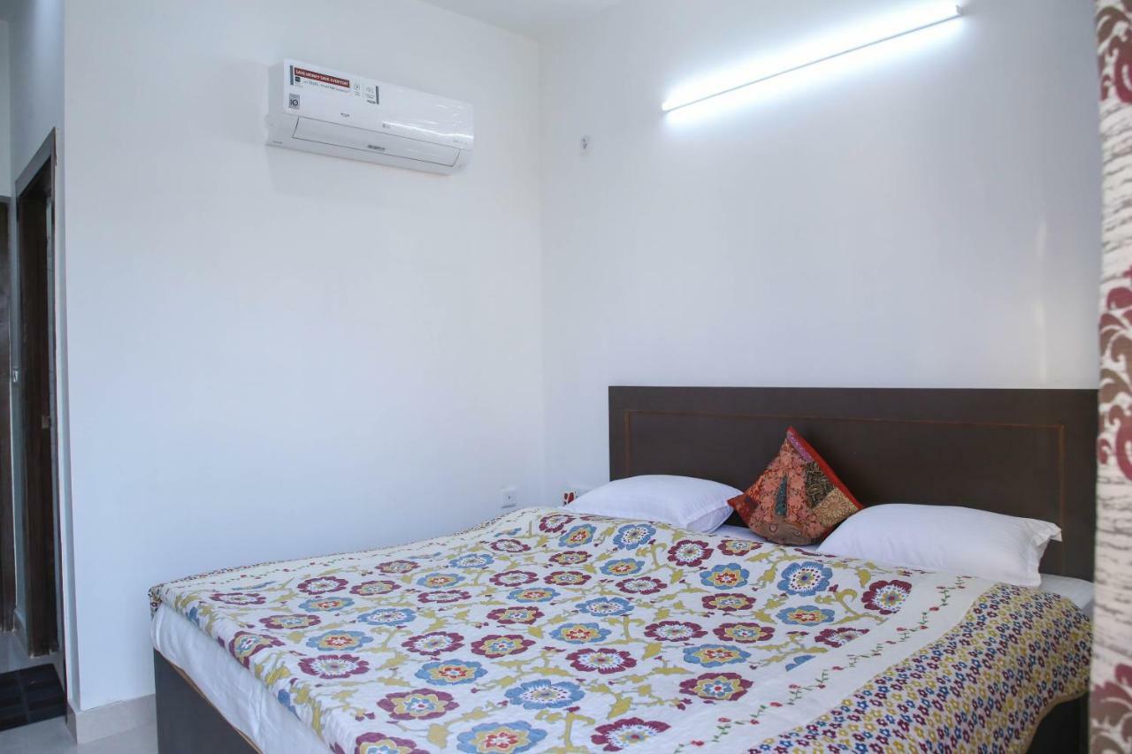 Aradhana'S Home Stay Agra  Bagian luar foto